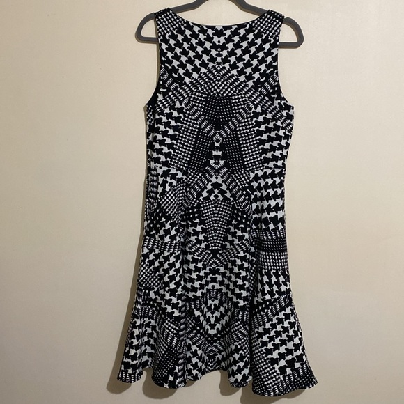 Eva Franco Houndstooth Print Sleeveless Ruffle Hem Dress Women Size 12 - Picture 6 of 11